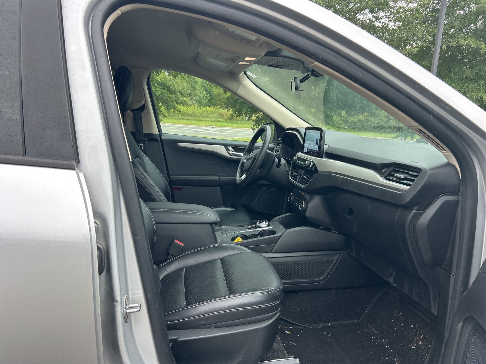 2020 Ford Escape SEL photo 6