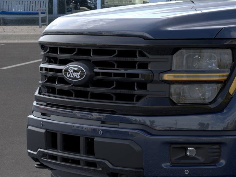 2025 Ford F-150 XLT photo 17