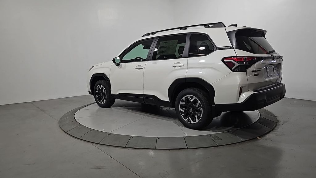 2026 Subaru Forester Premium photo 3