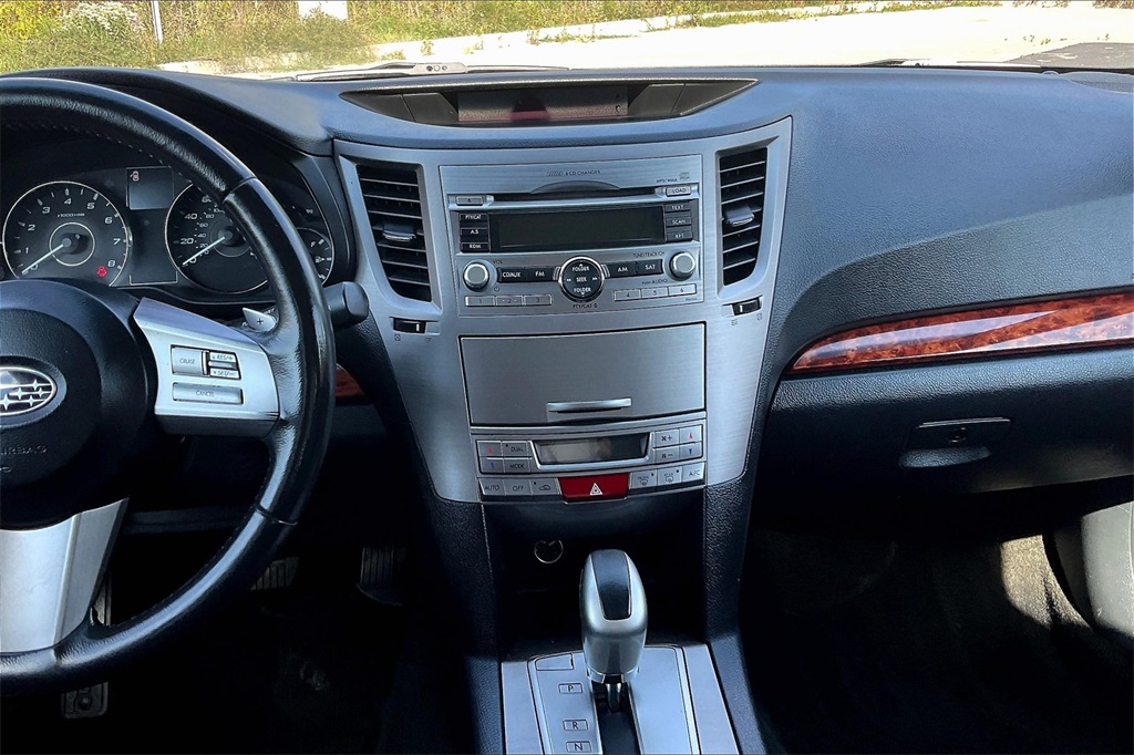 2011 Subaru Outback 2.5i photo 5