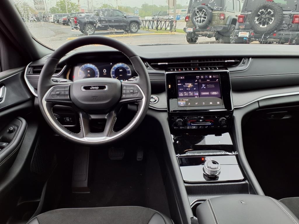 2025 Jeep Grand Cherokee Altitude X photo 10