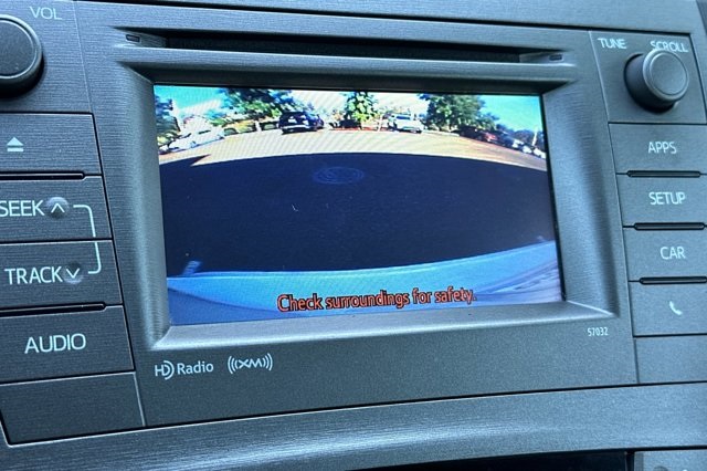 2015 Toyota Prius Three photo 19