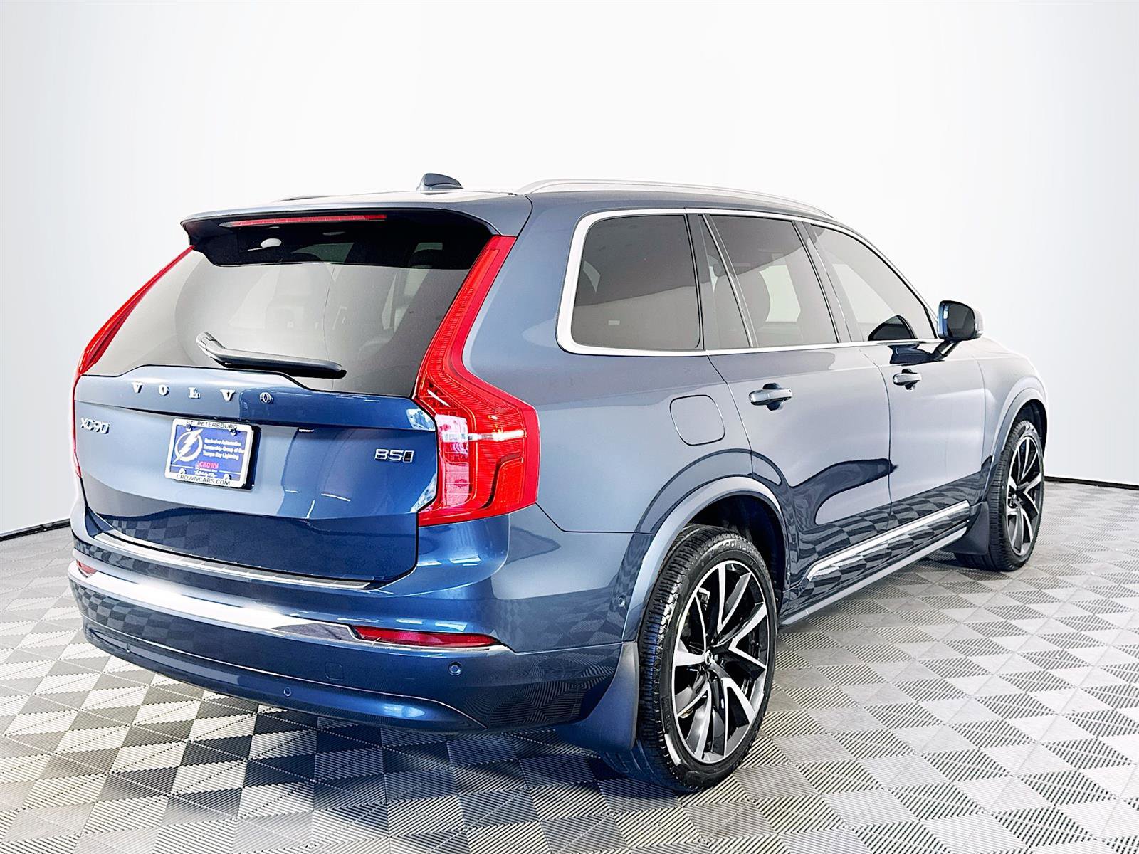 2024 Volvo XC90 B5 Plus photo 5