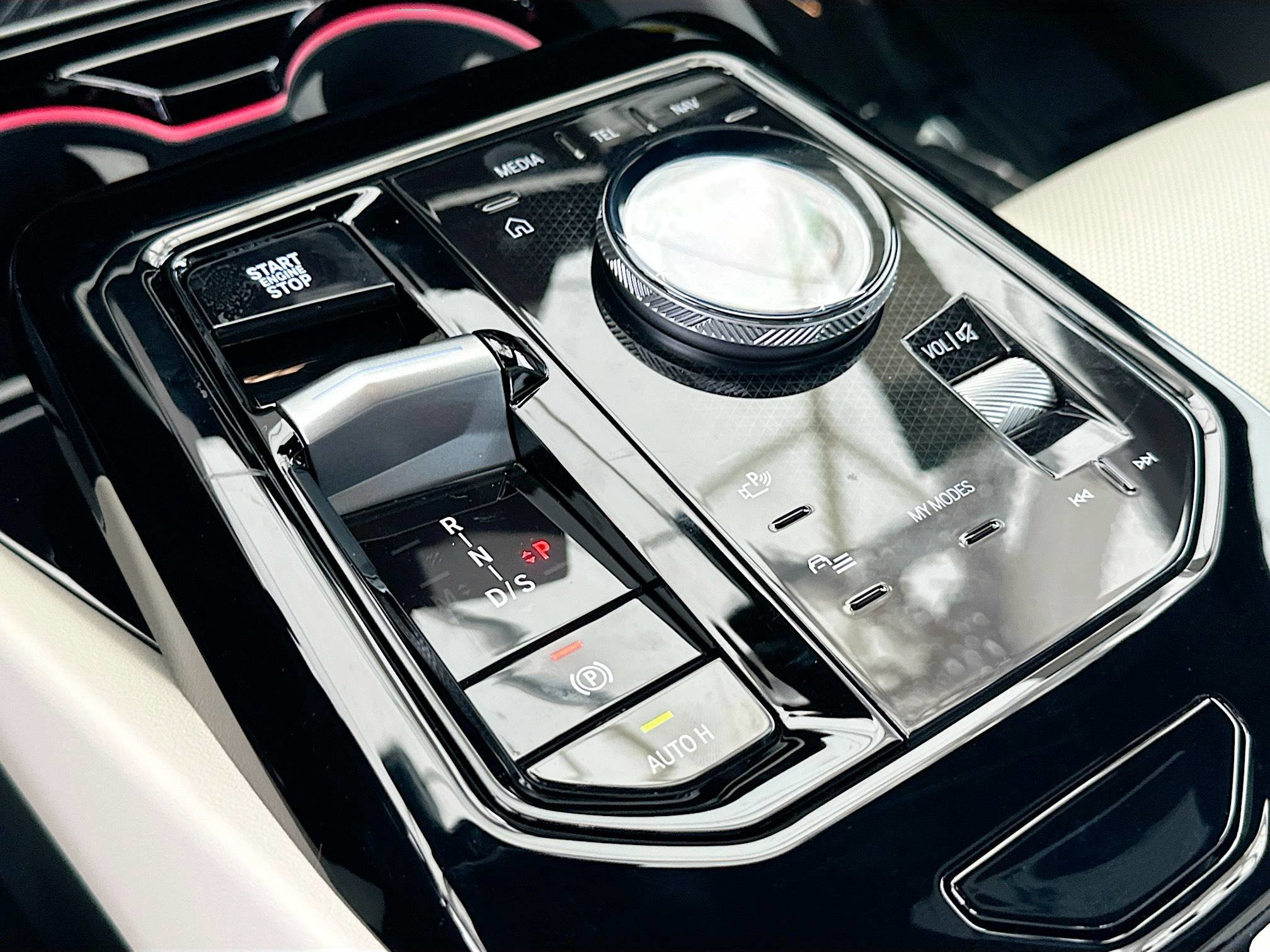 2026 Bmw 530i photo 15