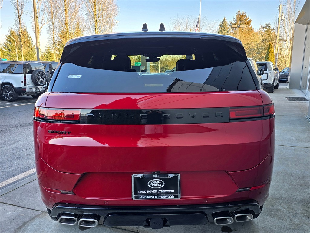 2025 Land Rover Range Rover Sport SE photo 6