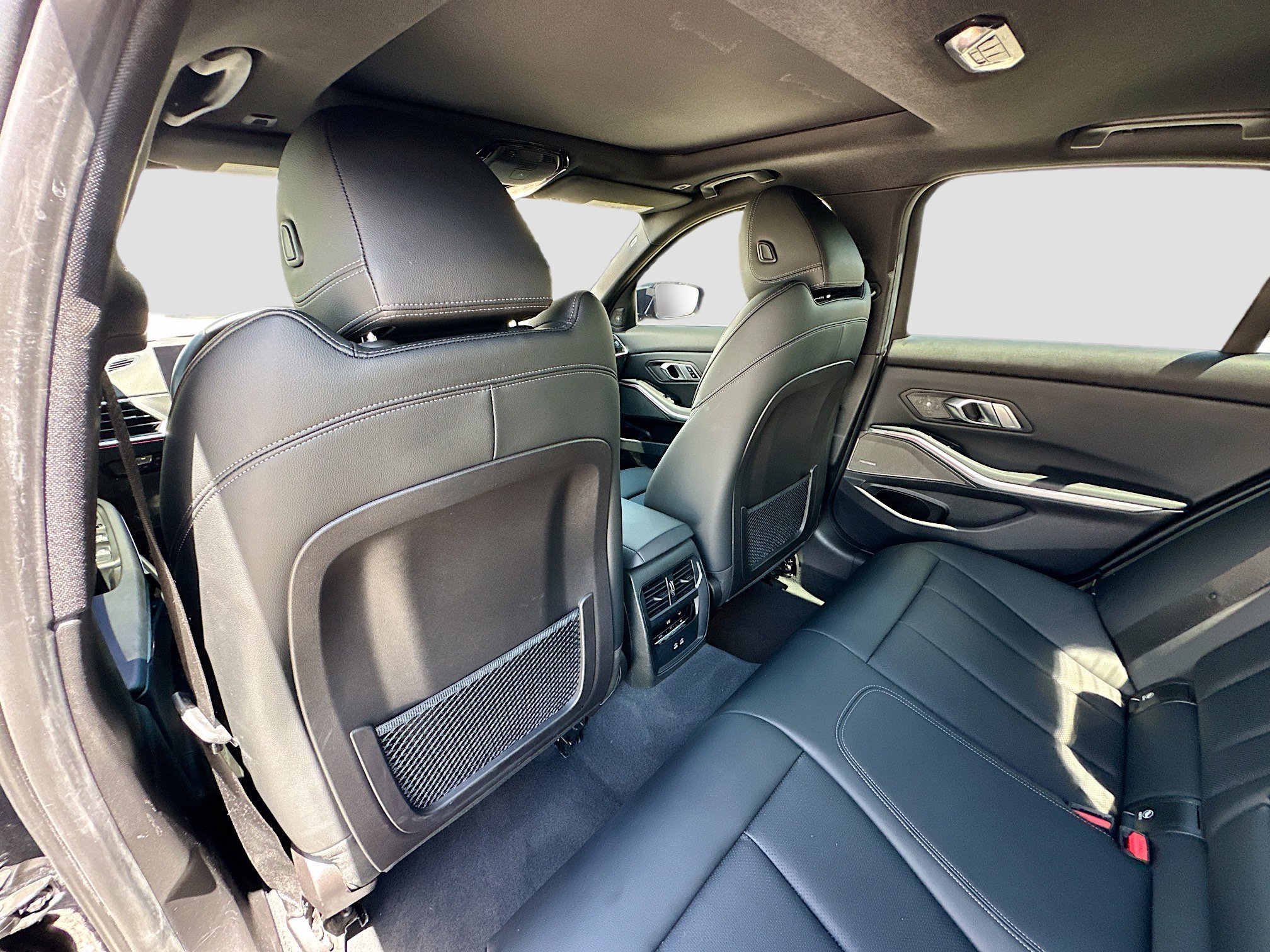 2023 Bmw 330i photo 26