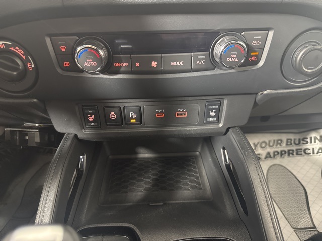 2022 Nissan Frontier PRO-4X photo 16