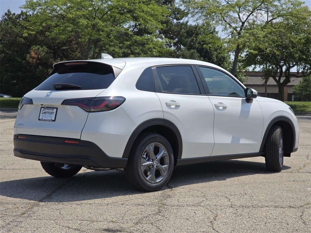 2026 Honda HR-V LX photo 16