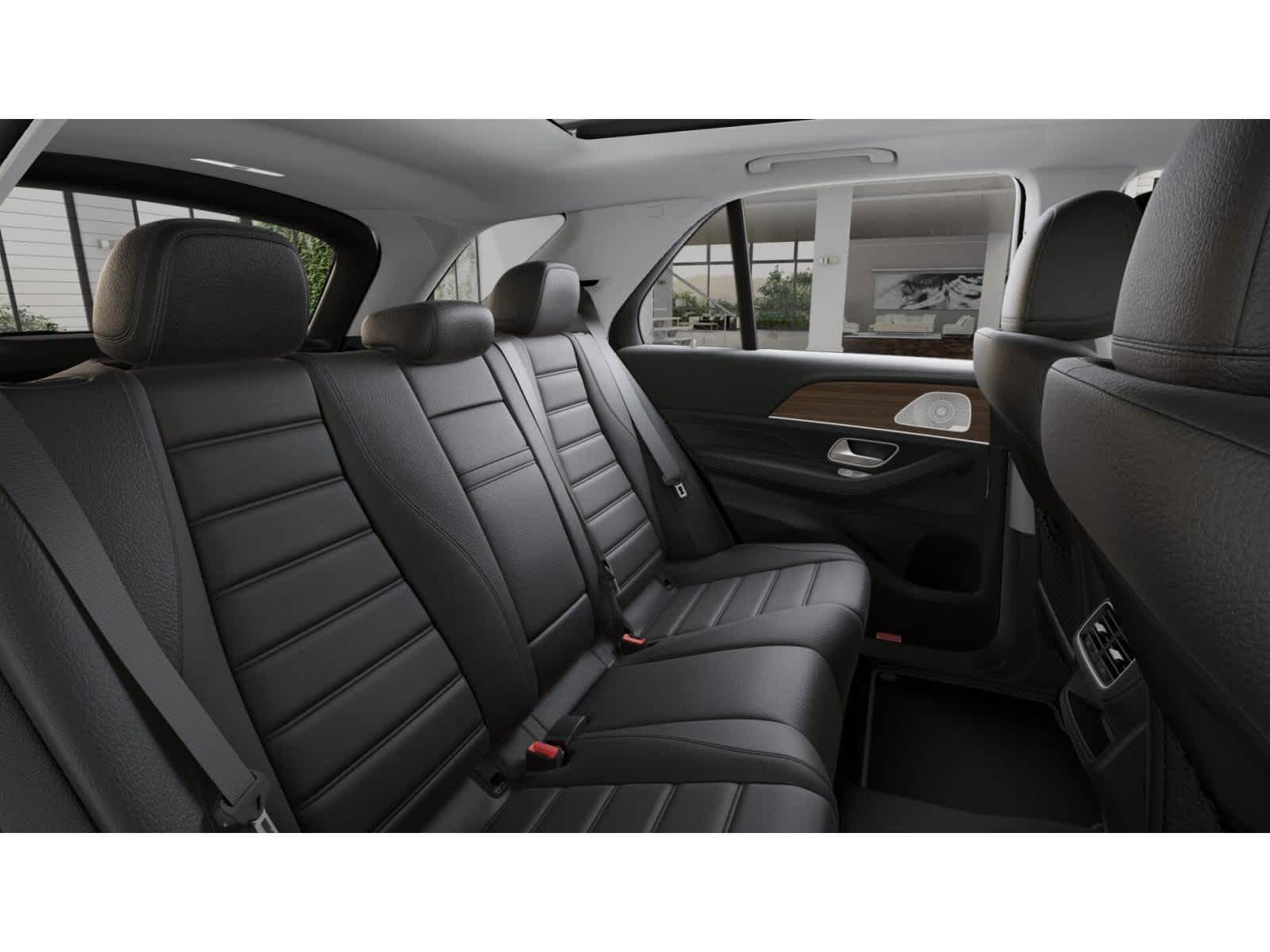 2025 Mercedes Benz GLE 350 4MATIC photo 4