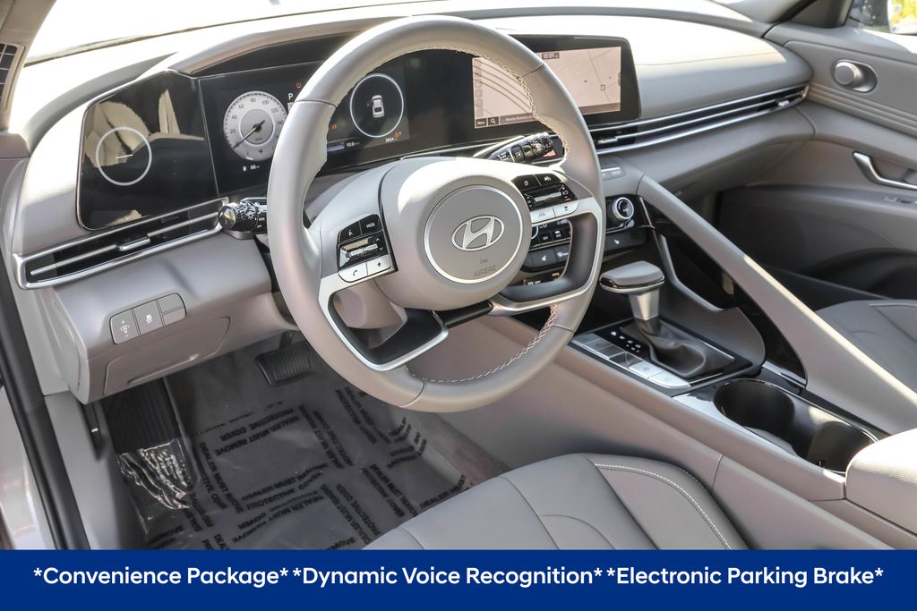 2024 Hyundai Elantra SEL Sport photo 3