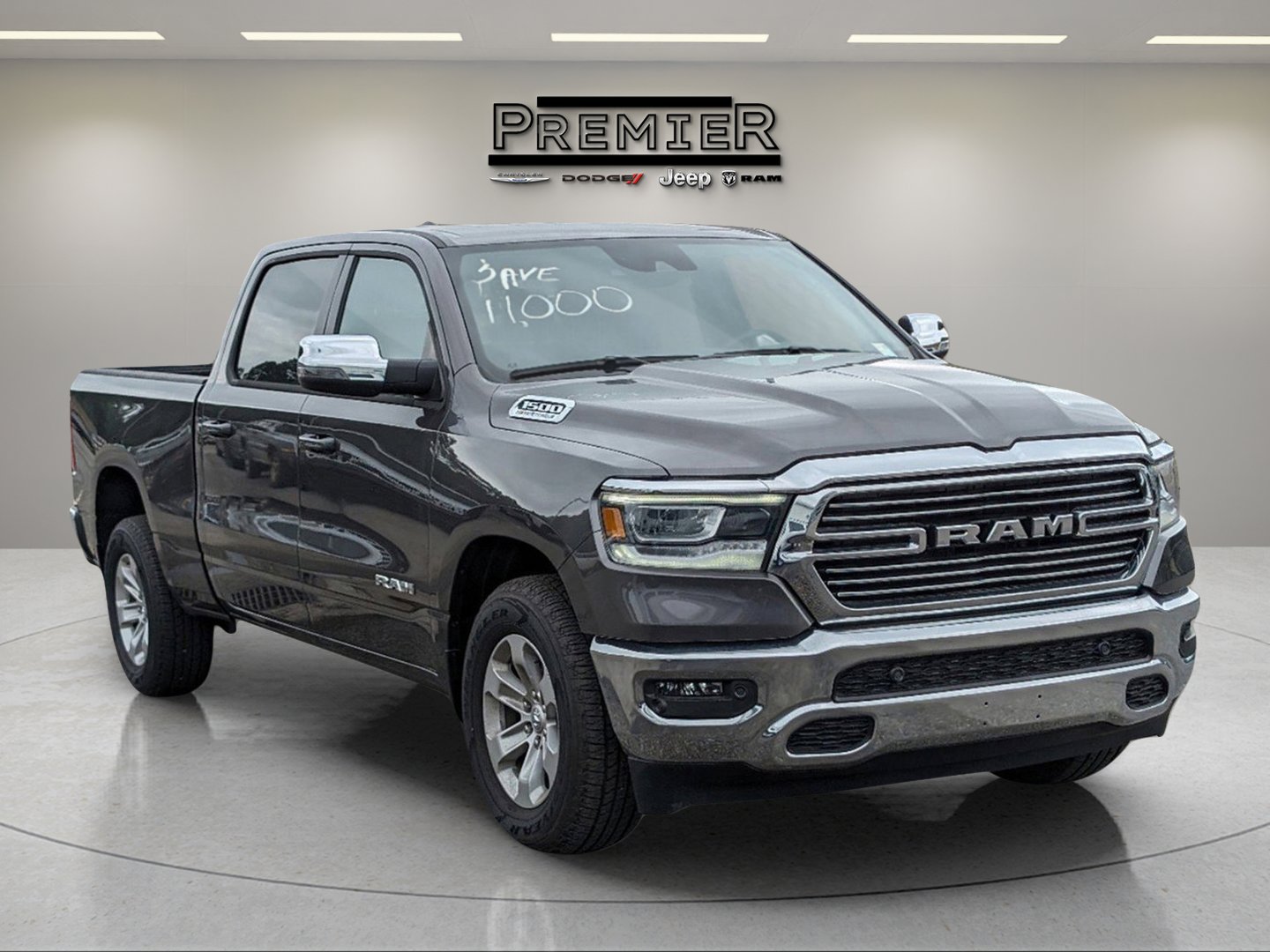 2023 Ram 1500 Laramie photo 3