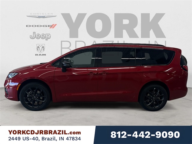 2026 Chrysler Pacifica Limited photo 2