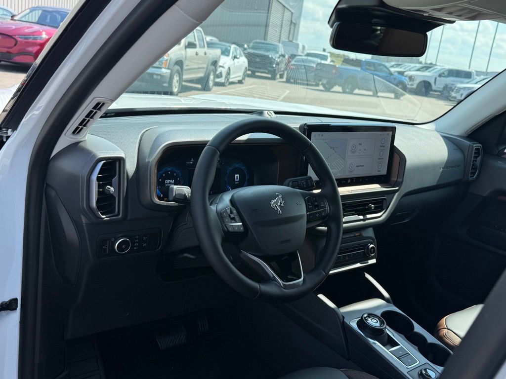 2025 Ford Bronco Sport Outer Banks photo 3