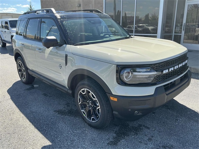 2025 Ford Bronco Sport Outer Banks photo 7