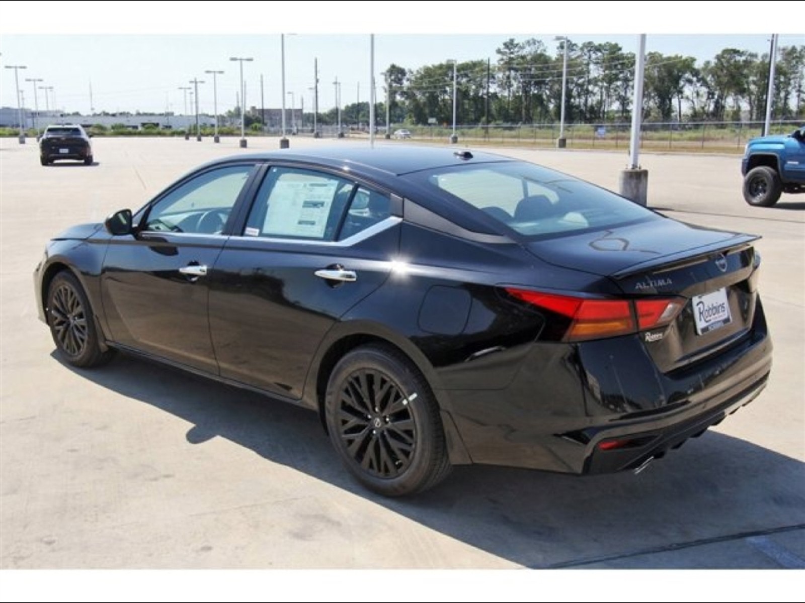 2025 Nissan Altima SV Black at Robbins Nissan