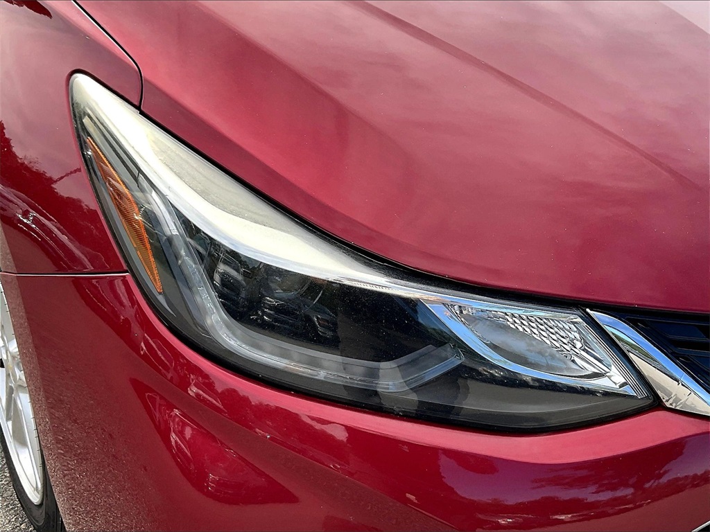 2018 Chevrolet Cruze LT photo 27