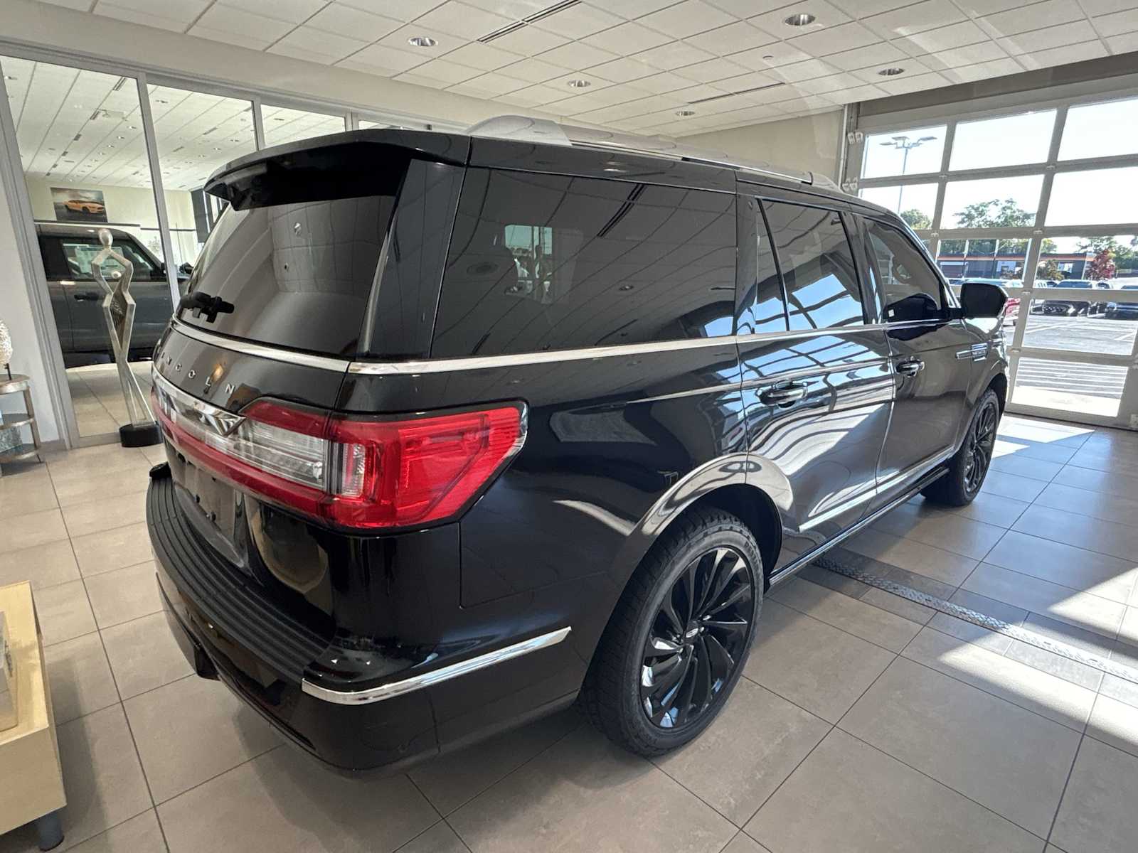 2020 Lincoln Navigator Reserve photo 2