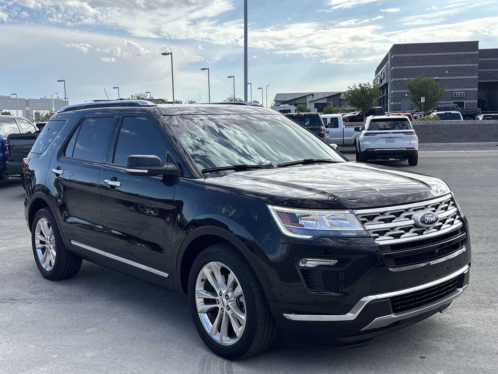 2019 Ford Explorer Limited photo 3
