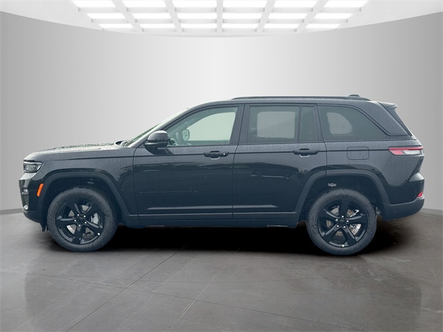 2025 Jeep Grand Cherokee Limited photo 2