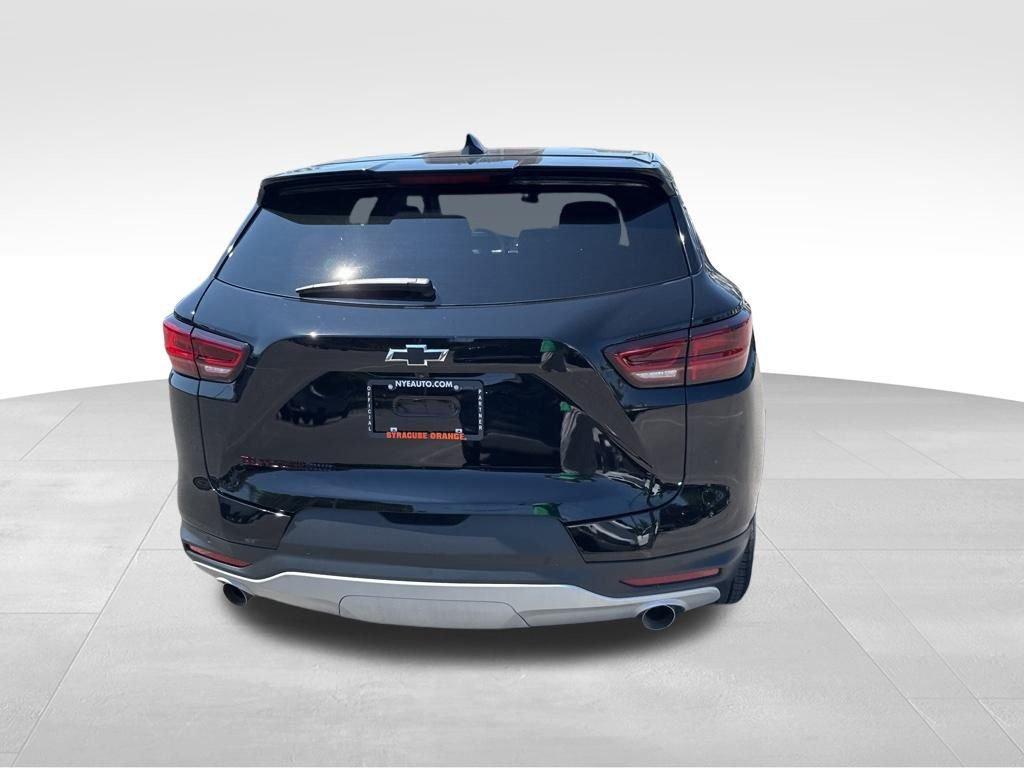 2025 Chevrolet Blazer 2LT photo 4