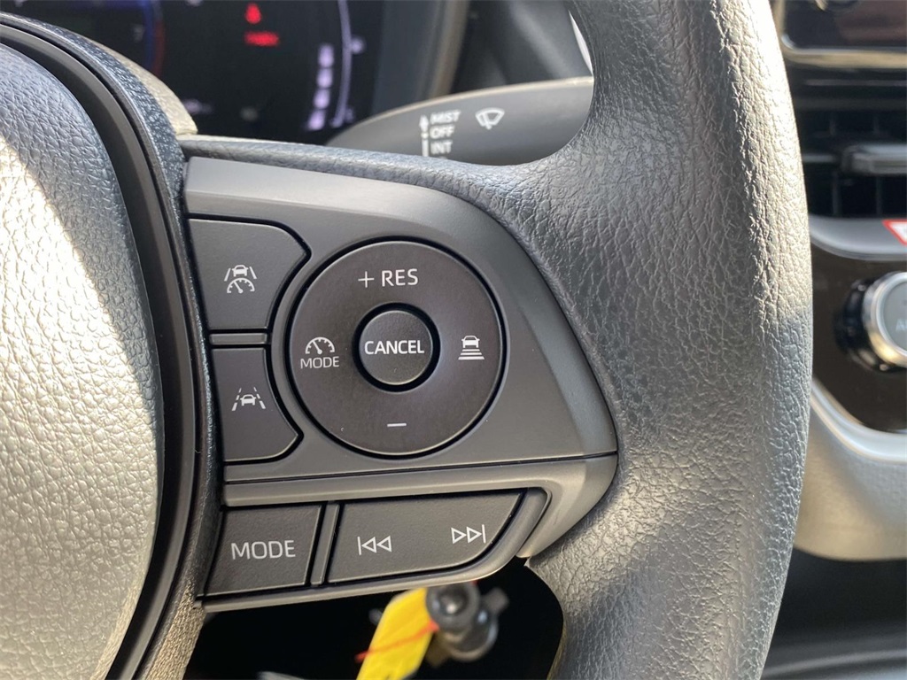 2026 Toyota Corolla LE photo 19