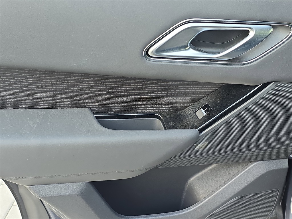 2024 Land Rover Range Rover Velar P400 Dynamic HSE photo 7