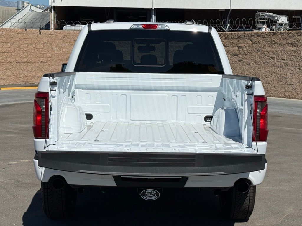2025 Ford F-150 XLT photo 16