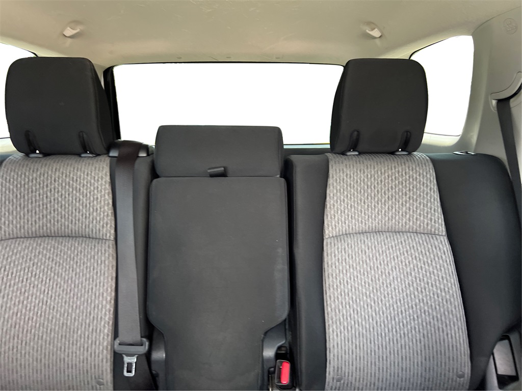 2019 Toyota 4Runner SR5 photo 16
