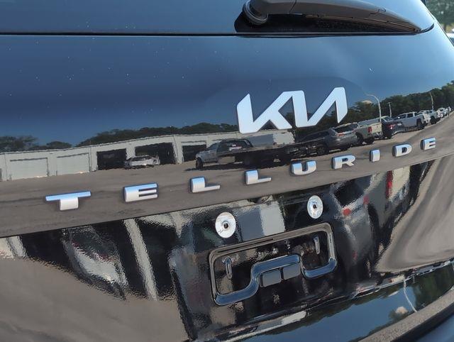 2022 Kia Telluride S photo 31