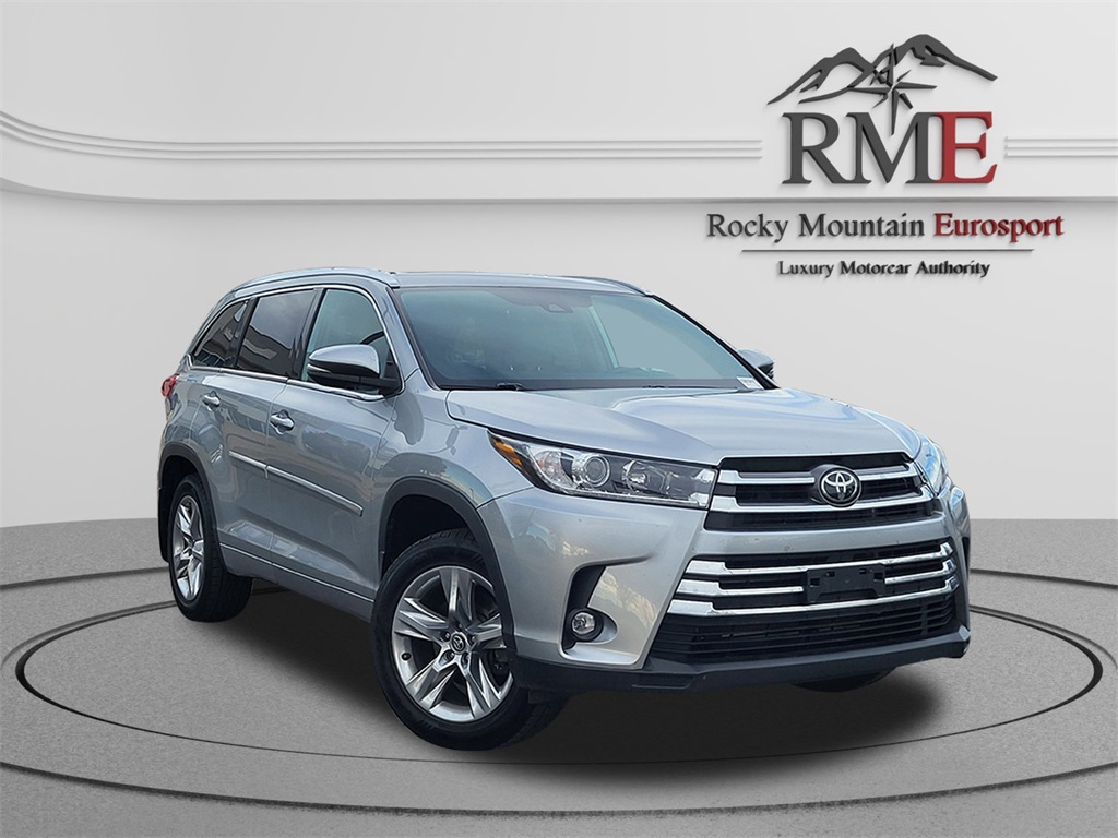 2019 Toyota Highlander Limited's photo