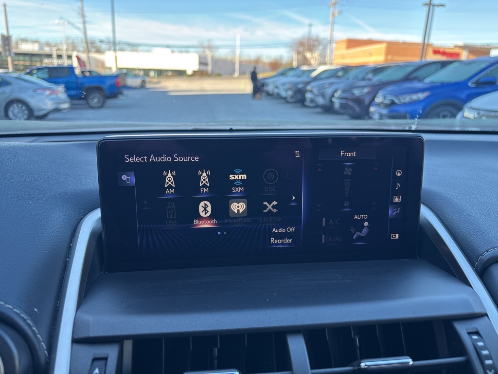 2018 Lexus NX 300 Luxury photo 4