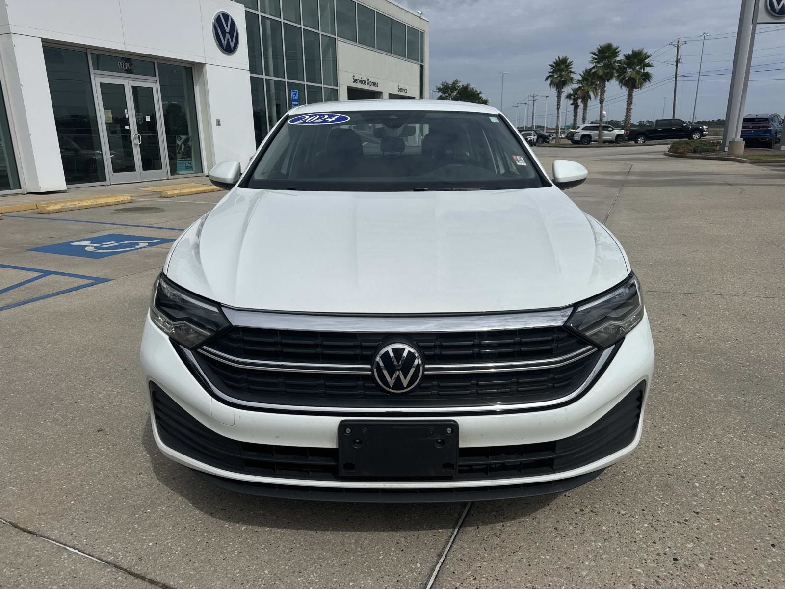 2024 Volkswagen Jetta 1.5T S photo 2