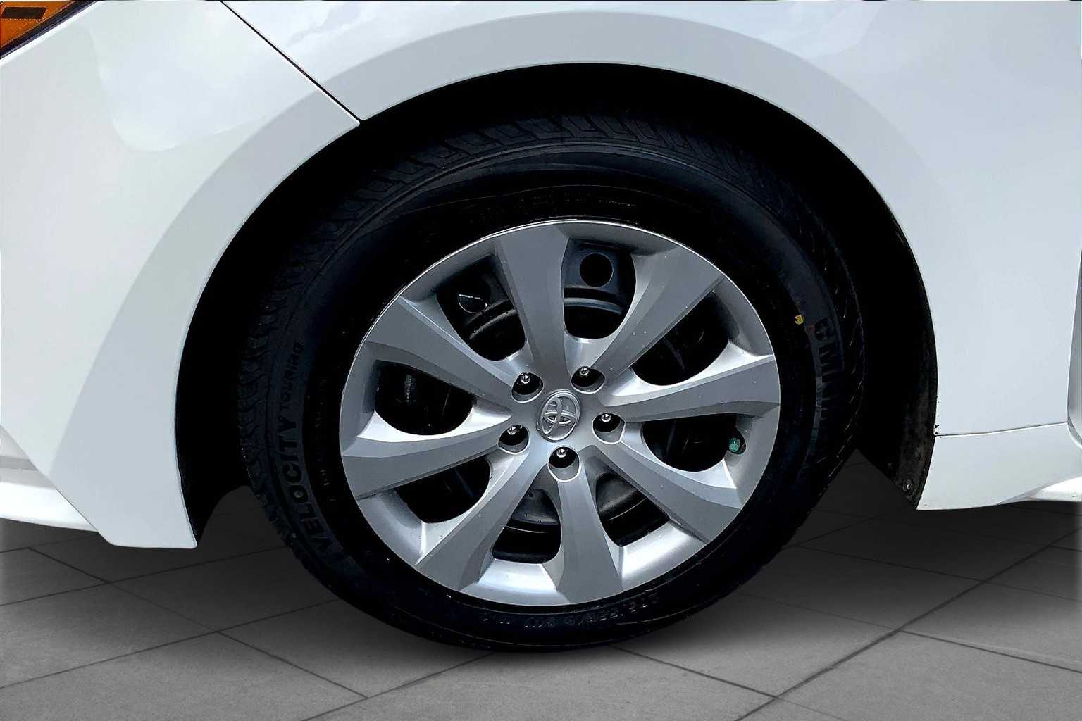 Image 9 of Certified Pre-Owned 2024 Toyota Corolla LE