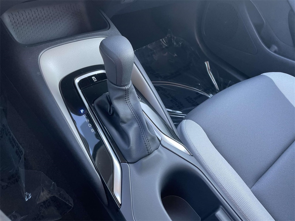 2025 Toyota Corolla LE photo 30