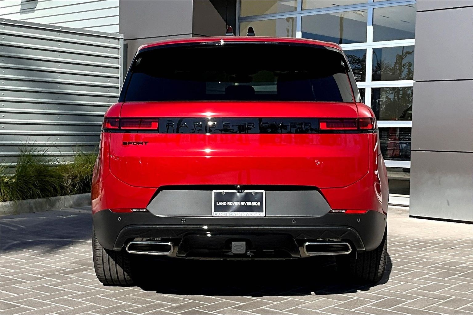 2025 Land Rover Range Rover Sport SE photo 4