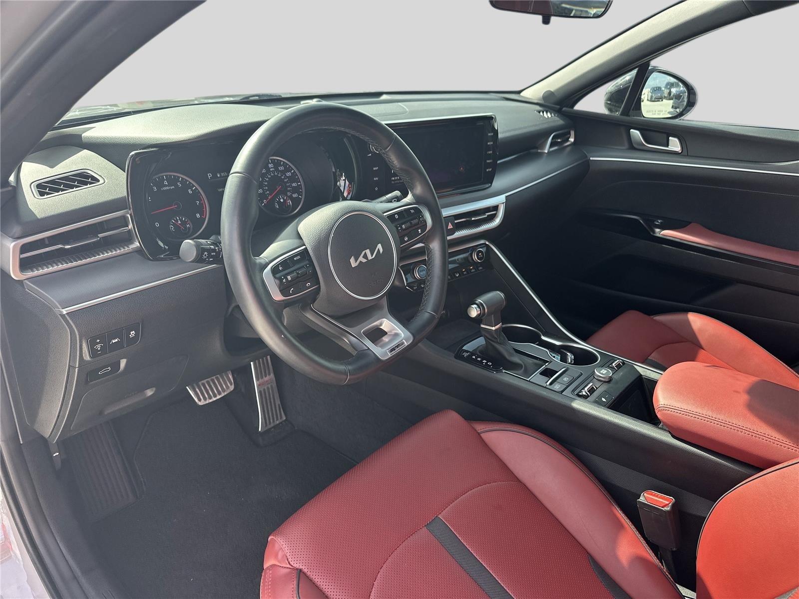 2024 Kia K5 GT-Line photo 8