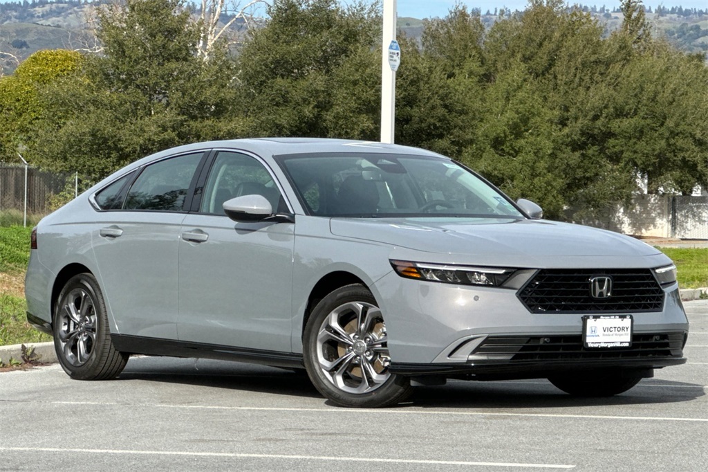 2025 Honda Accord Hybrid EX-L photo 2