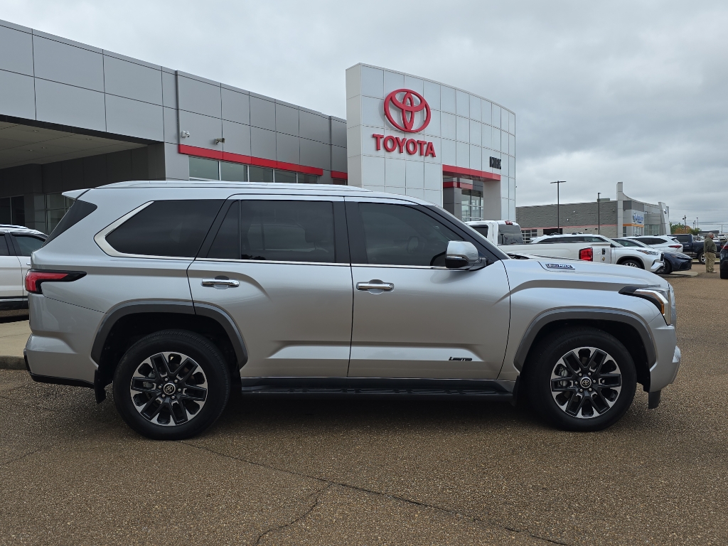 2024 Toyota Sequoia Limited's photo