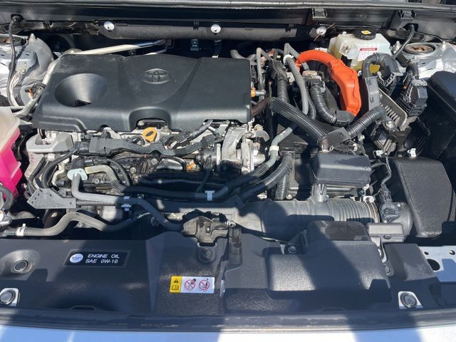 2021 Toyota RAV4 Hybrid XLE photo 25