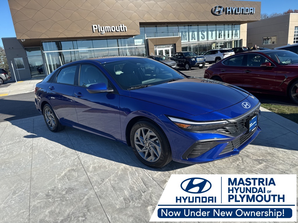 2024 Hyundai Elantra SEL's photo