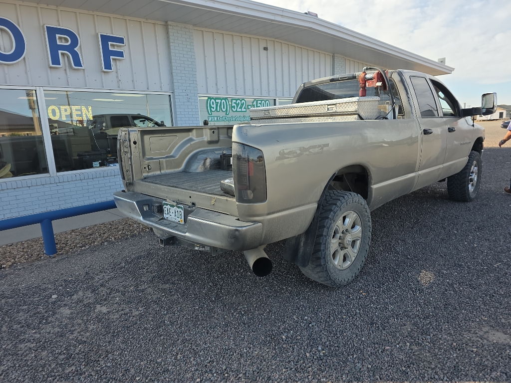 2005 Dodge Ram 3500 SLT photo 4