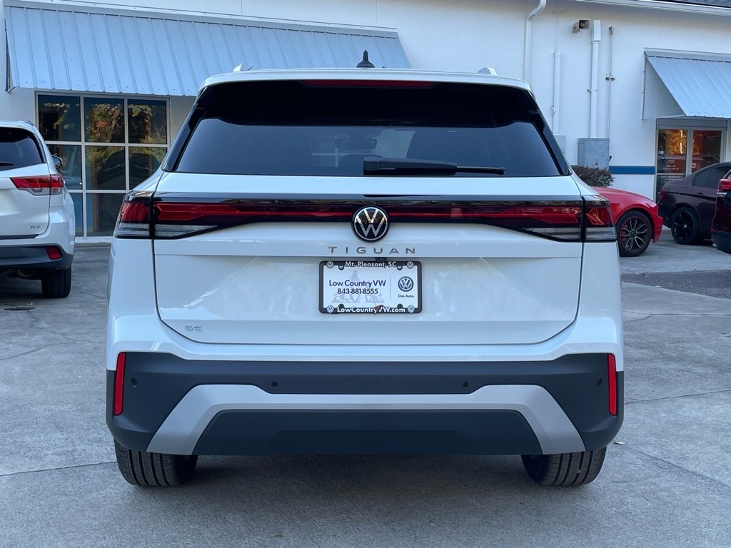 2026 Volkswagen Tiguan SE photo 4