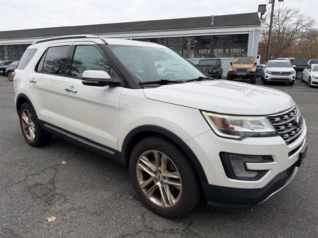 2017 Ford Explorer Limited photo 4