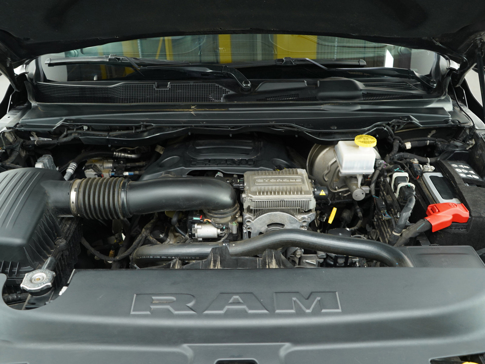 2023 Ram 1500 Limited photo 25