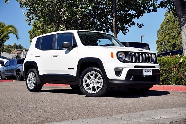 Certified Used 2023 White Jeep Latitude image 1