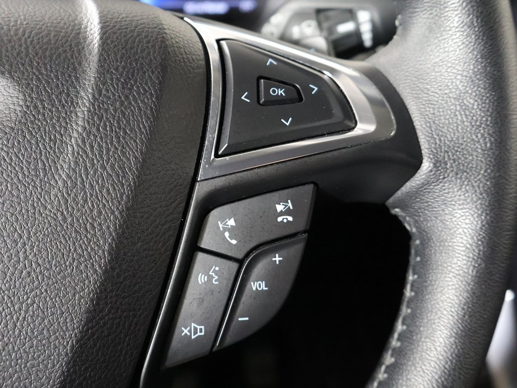 2022 Ford Edge Titanium photo 36