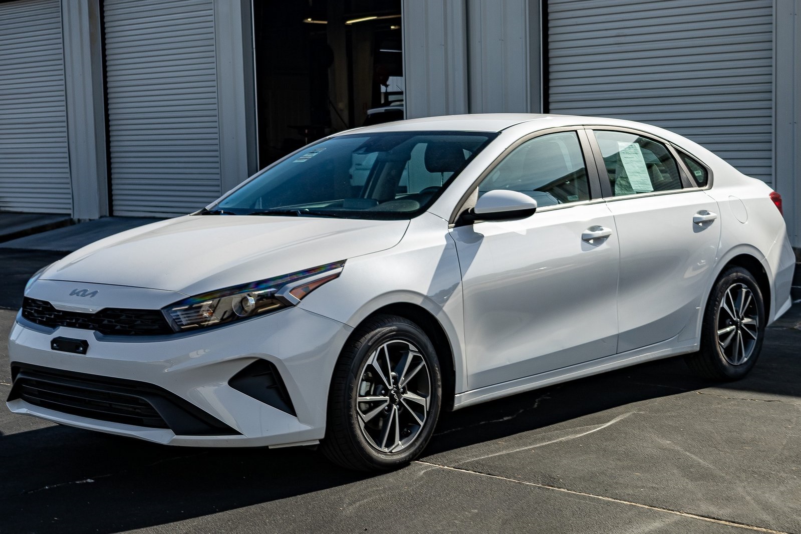 2024 Kia Forte LXS's photo