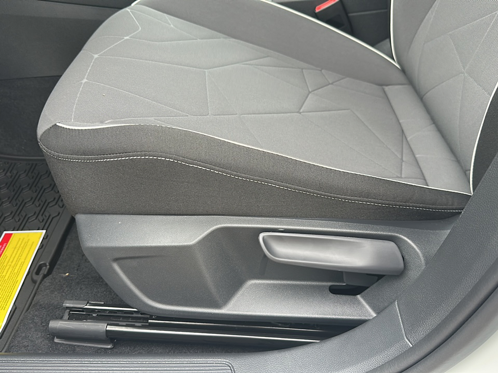 2025 Volkswagen Jetta 1.5T Sport photo 6