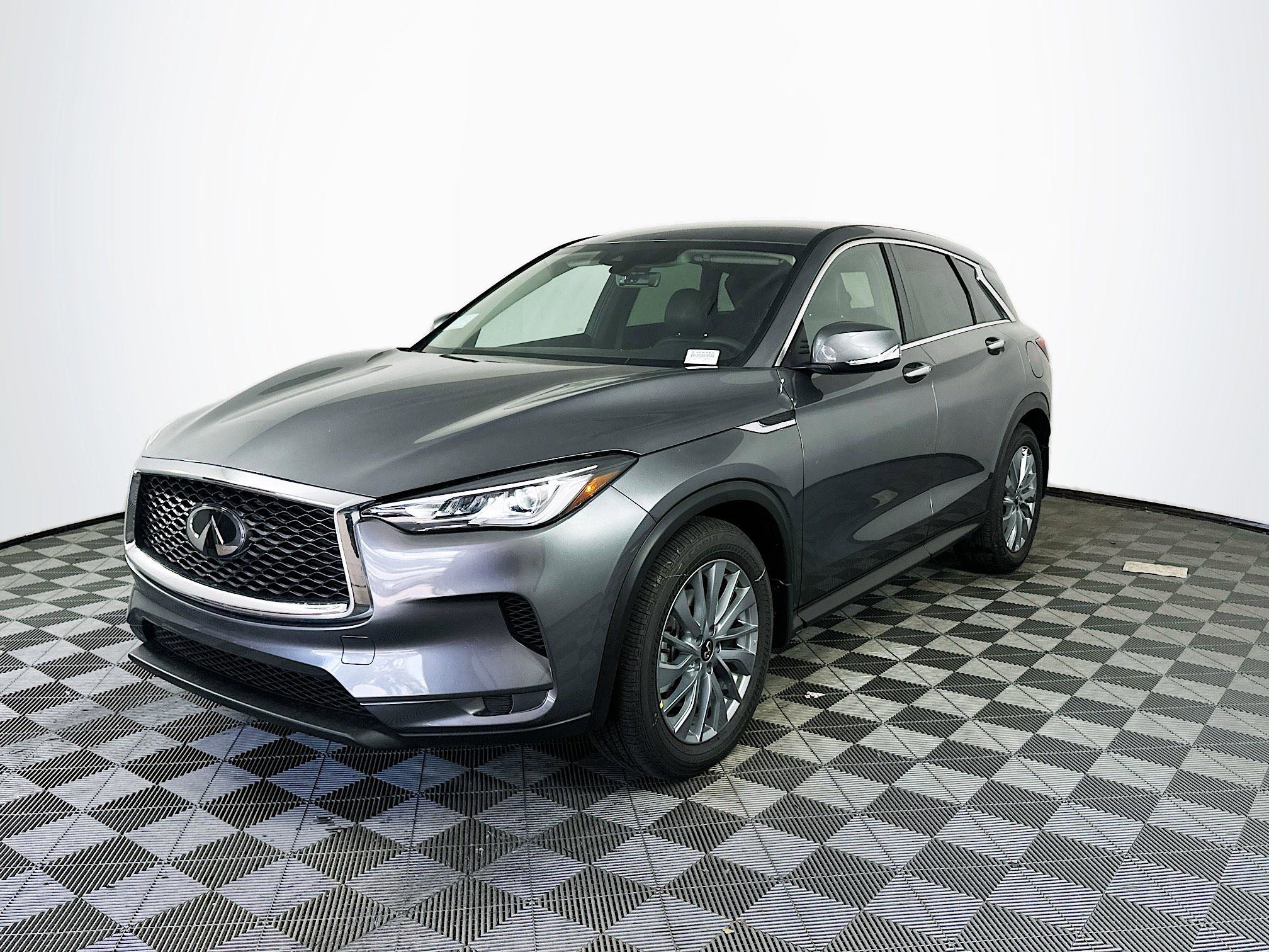 2025 Infiniti QX50 PURE photo 3
