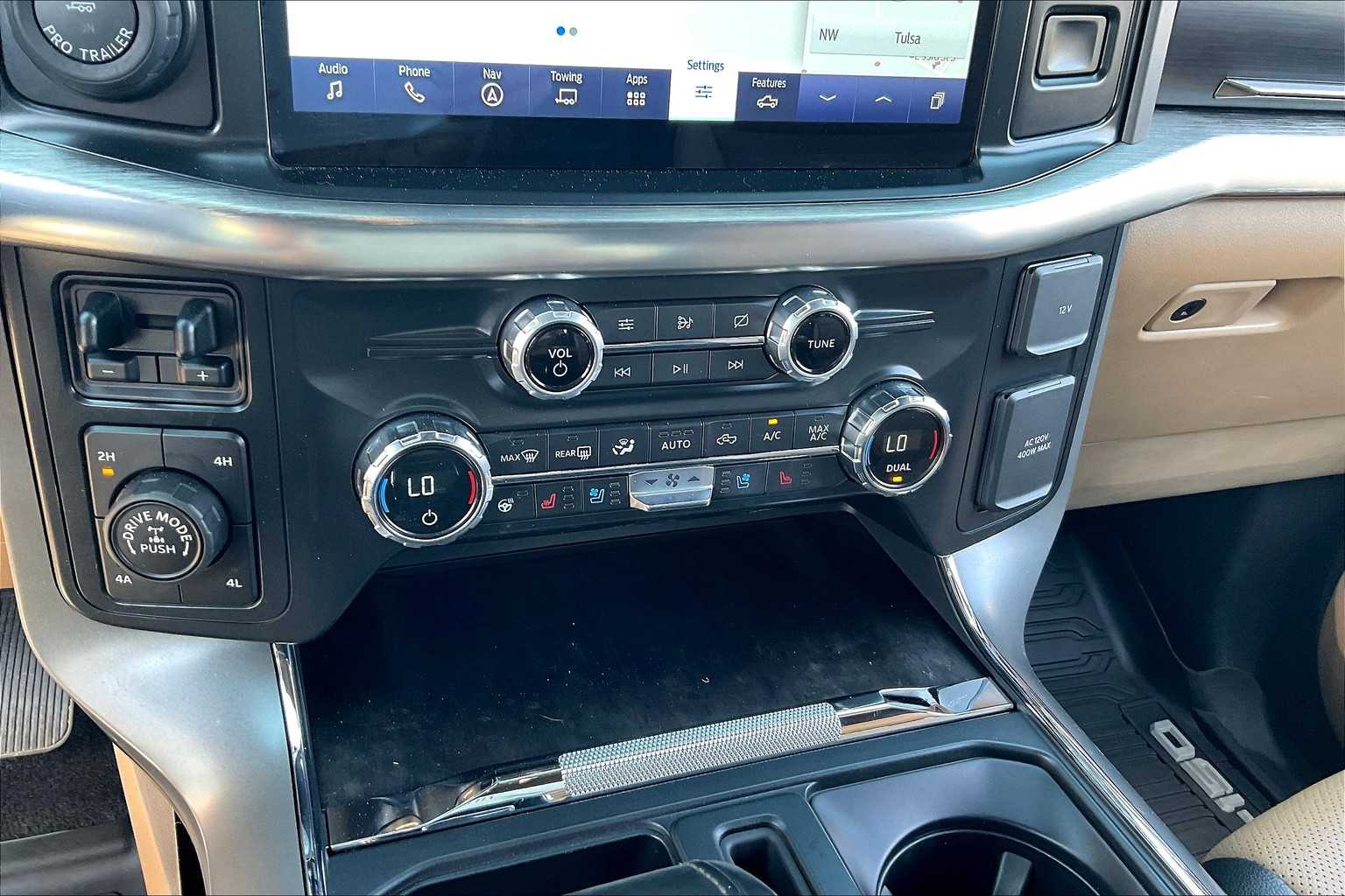 2021 Ford F-150 Lariat photo 32